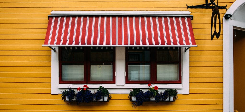 Best Awnings to Pick this Summer