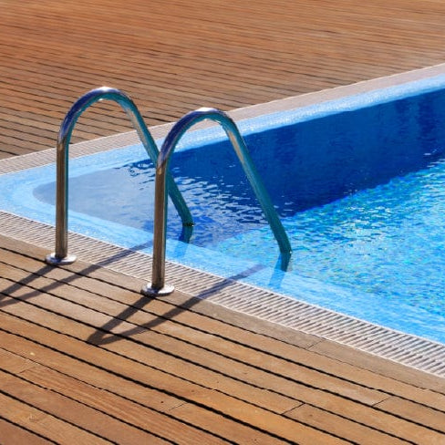 Everything You Need To Know About Pool Decking